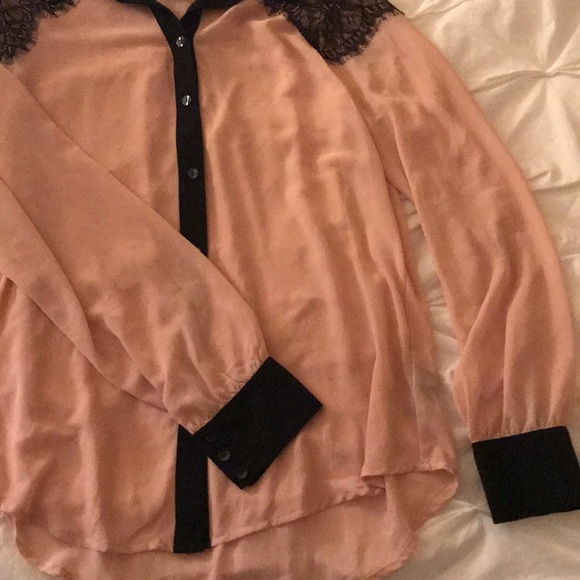 Blouse. Light pink sheet blouse, - Picture 3 of 4